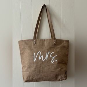 😍 3 for $20.  Mrs. Tote bag